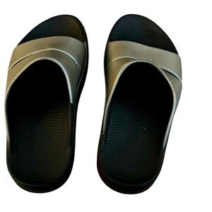 OOFOS Black and Gray Slide Sandals unisex